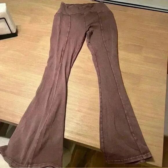 Out From Under Aria Seamed Flare Leg Pant Urban Outfitters Bell Bottom - Picture 4 of 10